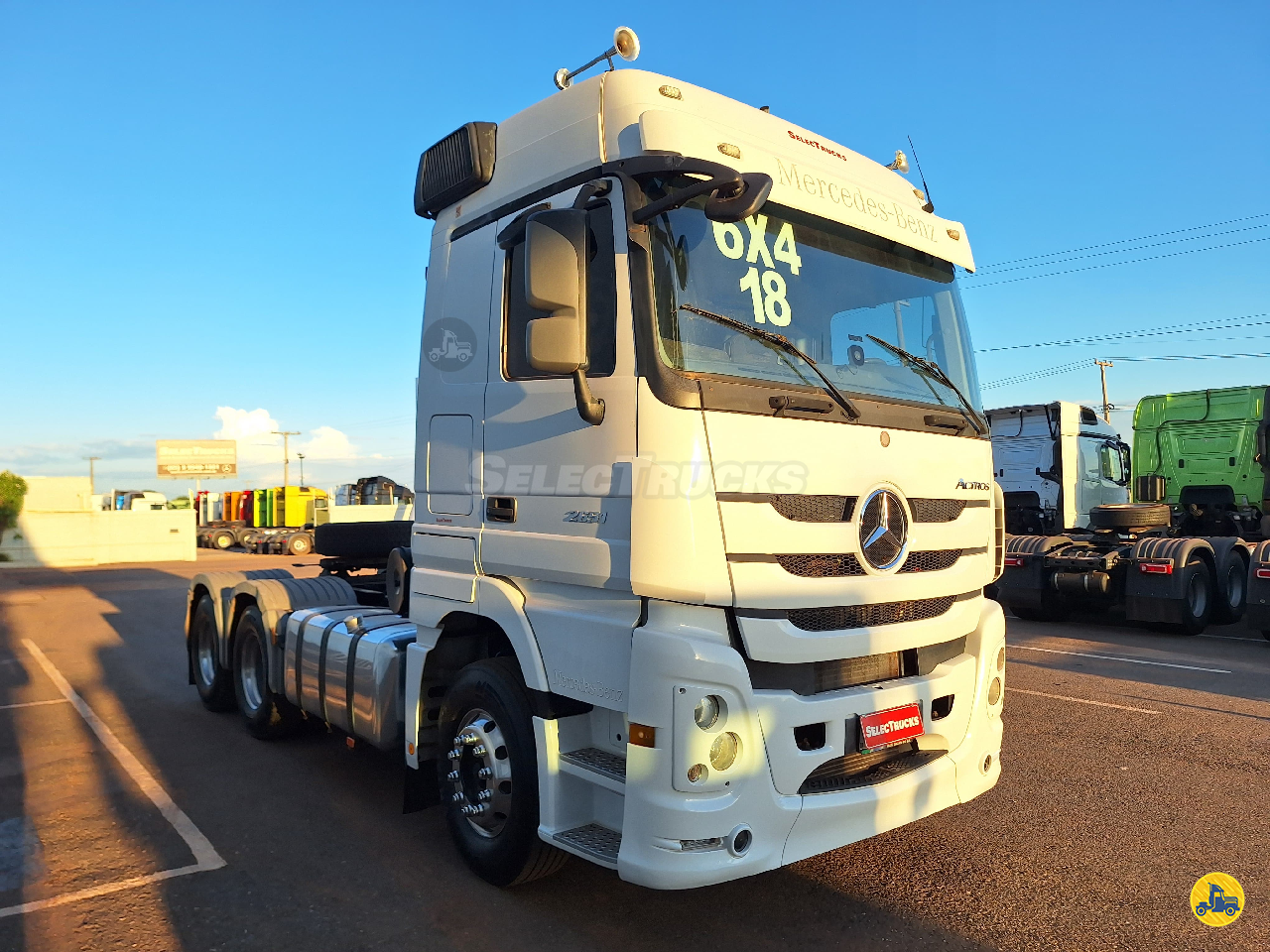 MB 2651 de SelecTrucks - Cuiabá
